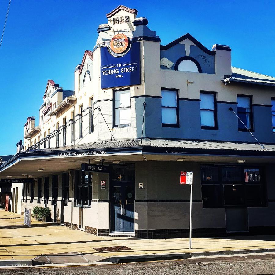 The Young Street Hotel Carrington Exterior photo